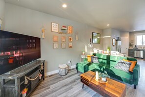 Apartment (2 Bedrooms) | Front of property