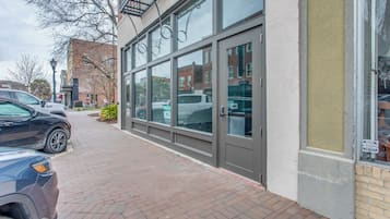 Apartment (0 Bedroom) | Interior