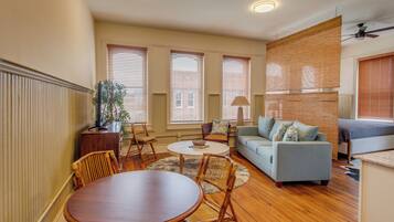 Apartment (0 Bedroom) | Front of property