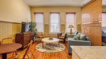 Apartment (0 Bedroom) | Interior