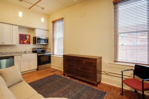 Apartment (0 Bedroom) | Interior - Downtown Business Hub! Walkable Condo in Florence (Florence)