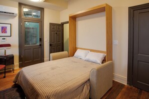 Apartment (0 Bedroom) | Interior - Downtown Business Hub! Walkable Condo in Florence (Florence)