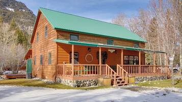 House (4 Bedrooms) | Front of property