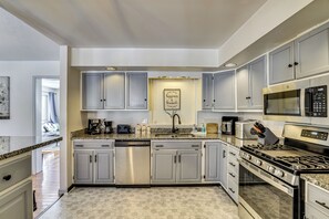 House (5 Bedrooms) | Interior - Private Hot Tub + Lake Access: Poconos Escape! (Tobyhanna)