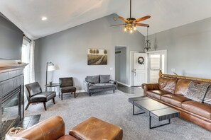 House (4 Bedrooms) | Interior - Spacious & Family Friendly! Lincoln Home w/ Deck (Lincoln)