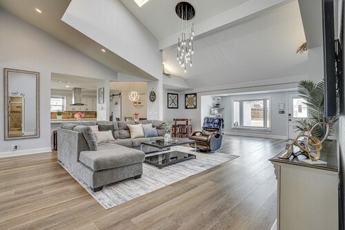 Private 1-acre Hideaway, 2 Mi to Joe Pool Lake!