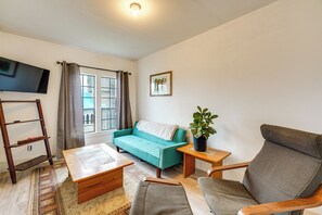 Apartment (3 Bedrooms) | Interior - Gateway to Adventure! Dtwn Toledo Home Near Hiking (Toledo)