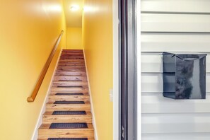 Interior - Downtown Ashland & Central Park! Fresh Condo (Ashland)