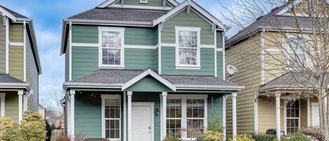 House (3 Bedrooms) | Front of property