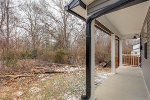 Interior - Explore Downtown Ashland! Cozy + New Apartment (Ashland)