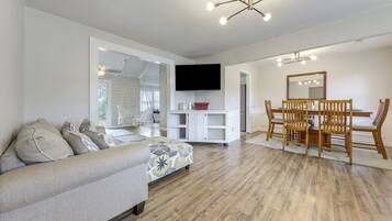 House (3 Bedrooms) | Front of property