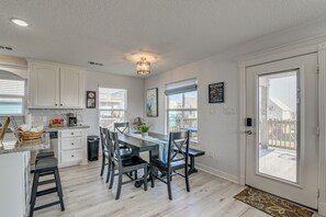 House (3 Bedrooms) | Interior - Walk to Surfside Beach: Coastal Family Retreat (Freeport)