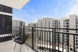 House, Accessible - Silkhaus 1bdr in Water s Edge Canal View In Yas (Abu Dhabi)