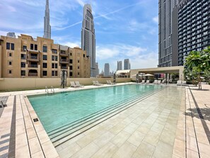 House - Silkhaus High Floor in Burj Royale Stunning View (Dubai)