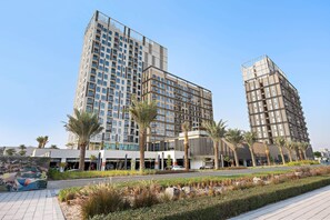House, Accessible - Silkhaus Stylish 2bdr Emaar Tower Near Mall (Dubai)
