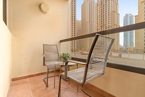 อพาร์ทเมนท์, พร้อมสิ่งอำนวยความสะดวกสำหรับผู้พิการ | 4 ห้องนอน, อินเทอร์เน็ตความเร็วสูง