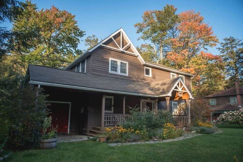 Stay Put - Robin Vacation Rentals