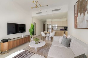 House, Accessible - Silkhaus Luxurious 1BR Downtown Burj Royale (Dubai)
