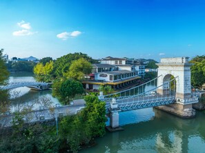 Unclassified image, 3 of 14, button - The White House Guilin (Guilin)