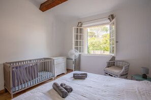 5 bedrooms, iron/ironing board, WiFi, bed sheets - Villa with pool in Gassin (Gassin)
