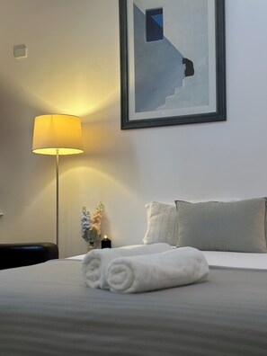 1 chambre, literie fournie