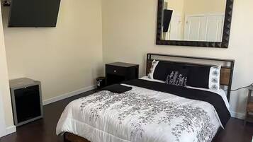 3 sovrum, skrivbord, strykjärn/strykbräda och gratis wi-fi