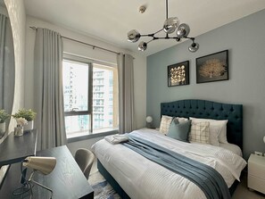 House, Accessible - Silkhaus Luxury 1BR Emaar Near Burj Khalifa (Dubai)