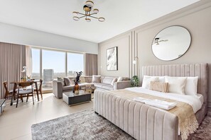 House, Accessible - Silkhaus Gate Tower Luxurious Studio w City View (Abu Dhabi)