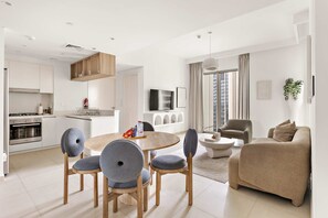 Apartment, Accessible - Silkhaus Big 2BR Downtown Views II Emaar Tower (Dubai)