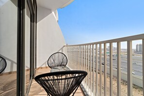 Studio, Accessible | Internet - Silkhaus Studio in Silicon Oasis City View (Dubai)