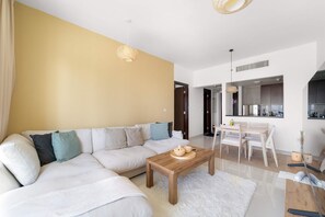 House, Accessible - Silkhaus Chic 1bdr Burooj Views Ideal Location (Abu Dhabi)