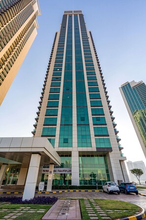 House, Accessible - Silkhaus Chic 1bdr Burooj Views Ideal Location (Abu Dhabi)