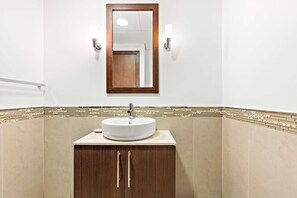 Apartment, Accessible | 1 bedroom, Internet - Silkhaus Burj Khalifa View Burj Daman Tower (Dubai)