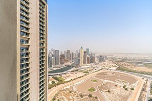 Studio, Accessible | Internet - Silkhaus Studio Escape Business Bay (Dubai)