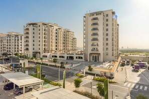 House, Accessible - Silkhaus Studio Getaway Yas Golf Collection (Abu Dhabi)