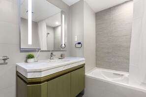 1 bedroom, Internet - Silkhaus Serene 1bdr Getaway in Reem Island (Abu Dhabi)