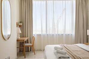 Apartment, Accessible - Silkhaus Urban 1bdr Heart of Difc Sky Gardens (Dubai)