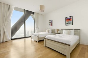 House, Accessible - Silkhaus 64floor PH Ballroom Hall Private Pool (Abu Dhabi)