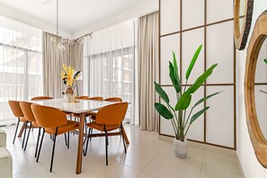 House, Accessible - Silkhaus Luxurious 3BR Maid Dubai Hills (Dubai)