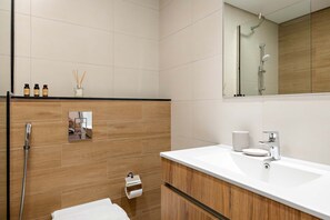 House, Accessible - Silkhaus 1bdr Prime Location in Maryah Island (Abu Dhabi)