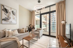 House, Accessible - Silkhaus 1bdr Stay With Prime View in Maryah Vista (Abu Dhabi)