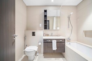 House, Accessible - Silkhaus High Floor w View Downtown Views (Dubai)