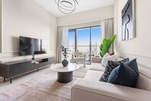 Apartment - Silkhaus in Burj Royale Luxury 1bdr High Floor (Dubai)