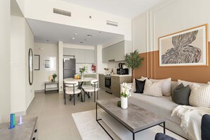 Apartment, Accessible - Silkhaus Cozy 1BR Forte Tower Emaar Downtown (Dubai)