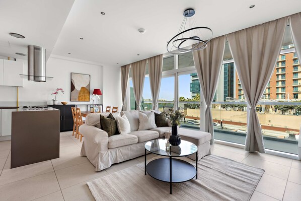 Apartment, Accessible | 1 bedroom, Internet - Silkhaus Chic 1bdr in Al Bandar Al Naseem A (Abu Dhabi)