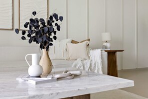 House, Accessible - Silkhaus in Downtown Fountain View Act One (Dubai)