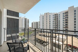 House, Accessible - Silkhaus Large 1bdr Near Yas Island Parks (Abu Dhabi)
