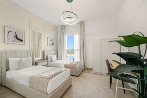 Apartment | 2 bedrooms, Internet - Silkhaus in Water s Edge Close to Ferrari World (Abu Dhabi)