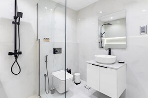 House - Silkhaus New Studio Liberty House Metro Difc (Dubai)