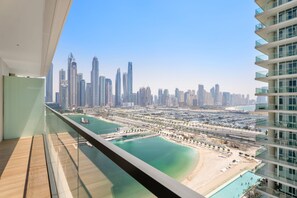 House - Silkhaus Modern 1bdr Marina Vista Private Beach (Dubai)